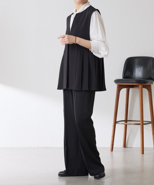 COLLAGE GALLARDAGALANTE(コラージュガリャルダガランテ)の「ツイルフレアパンツ/セットアップ可/セレモニー(その他パンツ・レディース・ブラック/ベージュ・0/1)」の9枚目の写真