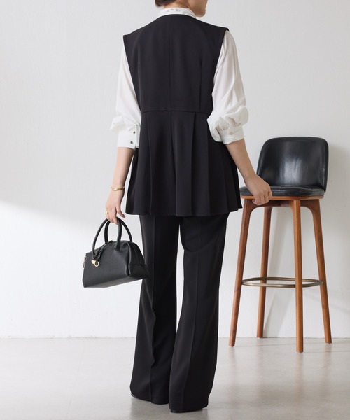 COLLAGE GALLARDAGALANTE(コラージュガリャルダガランテ)の「ツイルフレアパンツ/セットアップ可/セレモニー(その他パンツ・レディース・ブラック/ベージュ・0/1)」の10枚目の写真