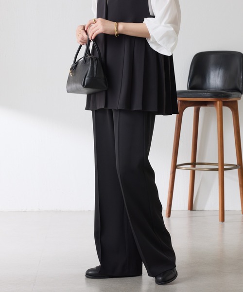 COLLAGE GALLARDAGALANTE(コラージュガリャルダガランテ)の「ツイルフレアパンツ/セットアップ可/セレモニー(その他パンツ・レディース・ブラック/ベージュ・0/1)」の5枚目の写真