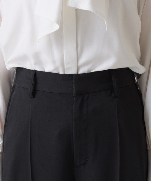 COLLAGE GALLARDAGALANTE(コラージュガリャルダガランテ)の「ツイルフレアパンツ/セットアップ可/セレモニー(その他パンツ・レディース・ブラック/ベージュ・0/1)」の18枚目の写真