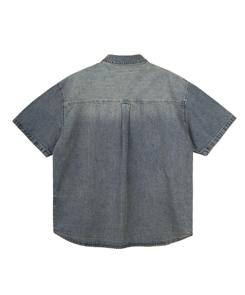 EXCONTAINER(エックスコンテナ)の「デミジウォッシュドデニムハーフシャツ (FADE BLUE)(シャツ/ブラウス・メンズ・その他・MEDIUM/LARGE/X-LARGE)」の3枚目の写真