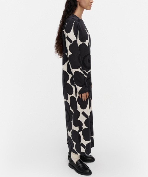 marimekko(マリメッコ)の「Sh Luonti Unikko / Dress(ワンピース・レディース・ネイビー・MEDIUM/XX-SMALL/X-SMALL/SMALL/LARGE)」の6枚目の写真