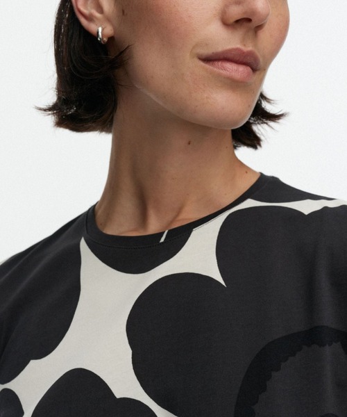 marimekko(マリメッコ)の「Sh Luonti Unikko / Dress(ワンピース・レディース・ネイビー・MEDIUM/XX-SMALL/X-SMALL/SMALL/LARGE)」の10枚目の写真