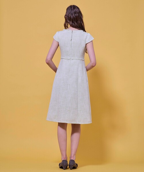 TOCCA(トッカ)の「GLOW SILHOUETTE ドレス(ドレス・レディース・ライトグリーン系/ネイビー系/ピンク系/アイボリー系・00/0/2/4/6)」の20枚目の写真