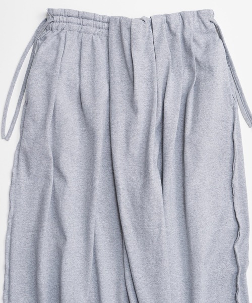 MAISON SPECIAL（メゾンスペシャル）の「Asymmetrical Balloon Pants/アシンメトリーバルーンパンツ（その他パンツ・レディース・ピンク/ホワイト/グレー/チャコールグレー・38/36）」の21枚目の写真