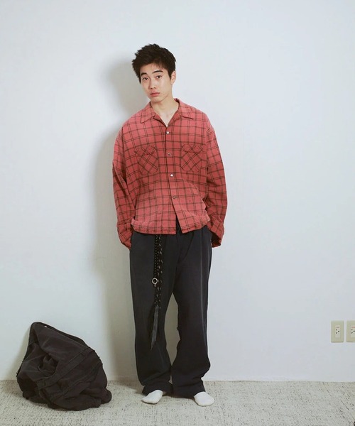 Name.(ネーム)の「COTTON FLANNEL PLAID OPEN COLLAR SHIRT : DISTRESSED/オープンカラーシャツ/チェックシャツ/Name.(シャツ/ブラウス・メンズ・サックスブルー/レッド・1/2)」の8枚目の写真