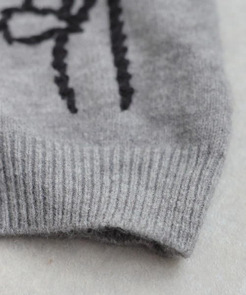 antiqua(アンティカ)の「花柄 刺繍ニット(ニット/セーター・レディース・グレー/ブラック・ONESIZE)」の6枚目の写真
