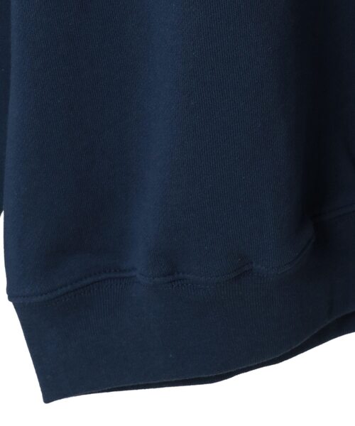 CONVERSE TOKYO(コンバーストウキョウ)の「STAR★ PRINT SWEAT(スウェット・レディース・ブラック/ネイビー/ホワイト・SMALL/MEDIUM)」の7枚目の写真