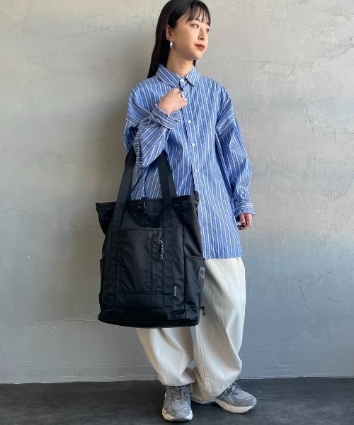 Columbia（コロンビア）の「【WEB限定】[Columbia/コロンビア] グレート スモーキーガーデン 2WAYトートバッグ（トートバッグ・レディース・ブラック・30）」の5枚目の写真