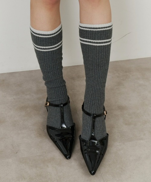 Olu.（オルドット）の「ダブルラインソックス（ソックス/靴下・レディース・グレー/チャコールグレー/アイボリー・FREE）」の2枚目の写真