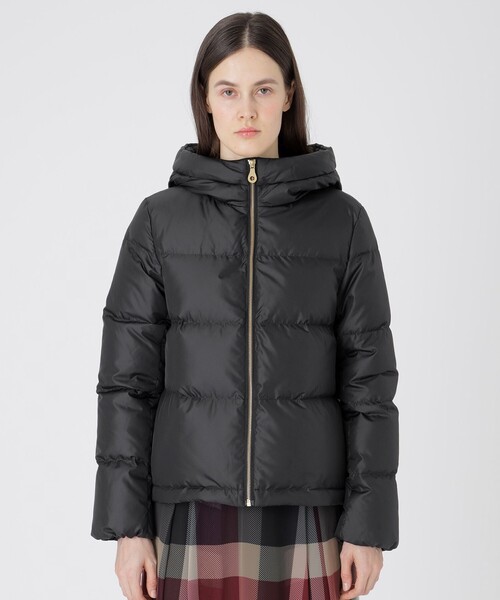 BLUE LABEL CRESTBRIDGE（ブルーレーベルクレストブリッジ）の「【はっ水】タフタダウンコート（ダウンジャケット/コート・レディース・ブラック/ダークネイビー・36/38/42/40）」の4枚目の写真