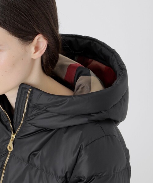 BLUE LABEL CRESTBRIDGE（ブルーレーベルクレストブリッジ）の「【はっ水】タフタダウンコート（ダウンジャケット/コート・レディース・ブラック/ダークネイビー・36/38/42/40）」の7枚目の写真