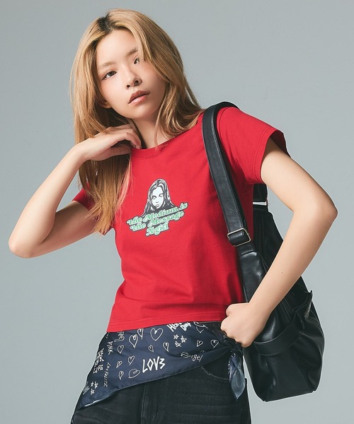 X-girl(エックスガール)の「GLITTER LOGO AND FACE S/S BABY TEE(Tシャツ/カットソー・レディース・ブラック/ホワイト/レッド・S/M)」の19枚目の写真