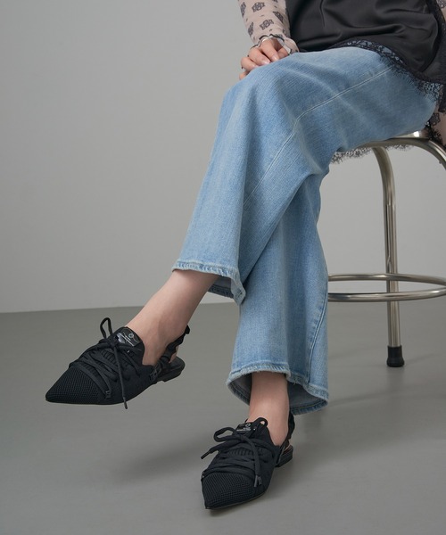 MAISON MAVERICK PRESENTS(メゾンマベリックプレゼンツ)の「【MAISON MAVERICK PRESENTS】Lace-Up Shushuback Flats(パンプス・レディース・ブラック/キャメル・M/S/L)」の17枚目の写真