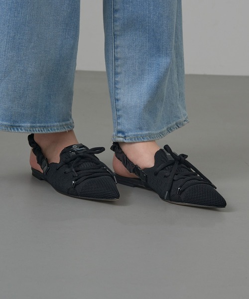 MAISON MAVERICK PRESENTS(メゾンマベリックプレゼンツ)の「【MAISON MAVERICK PRESENTS】Lace-Up Shushuback Flats(パンプス・レディース・ブラック/キャメル・M/S/L)」の12枚目の写真