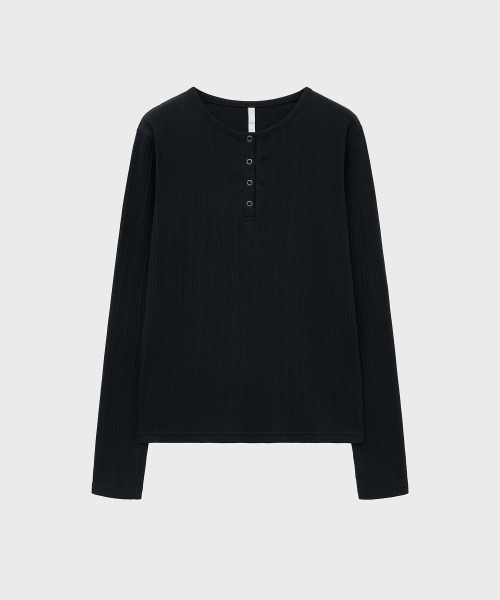 NOIRER FOR WOMAN(ノイアーフォーウーマン)の「ヘンリーネックロングスリーブTシャツ(ブラック)(シャツ/ブラウス・レディース・その他・FREE)」の2枚目の写真