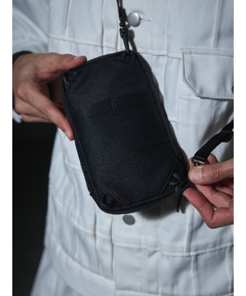WEXLEY(ウェクスレイ)の「4WAY VERTICAL SLING / LEATHER JAPAN LIMITED EDITION(ショルダーバッグ・メンズ・ブラック・ONE SIZE)」の12枚目の写真