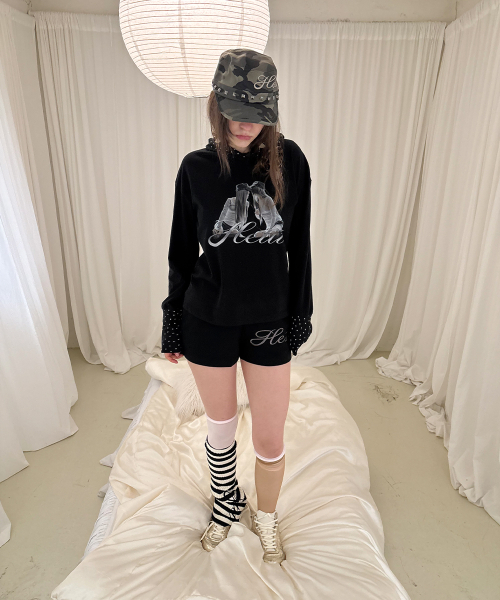 HETIT(ヘティ)の「ツインスターフードパーカー(ブラック)(Tシャツ/カットソー・レディース・その他・FREE)」の2枚目の写真