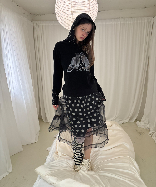 HETIT(ヘティ)の「ツインスターフードパーカー(ブラック)(Tシャツ/カットソー・レディース・その他・FREE)」の4枚目の写真