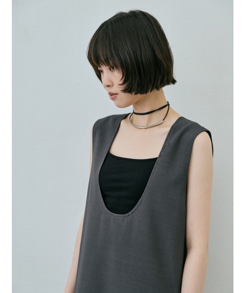 AIC.(エーアイシー)の「ディープUネックロングワンピース(ワンピース・レディース・チャコールグレー/オフホワイト/ブラック/バーガンディー・FREE)」の15枚目の写真