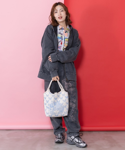 ScoLar（スカラー）の「661435：スカラーちゃん×蝶々柄配色ランチトートバッグ（トートバッグ・レディース・ピンク/グリーン/オレンジ/パープル/ネイビー/グレー/サックスブルー/カーキ/ブラック/アイボリー・FREE）」の11枚目の写真