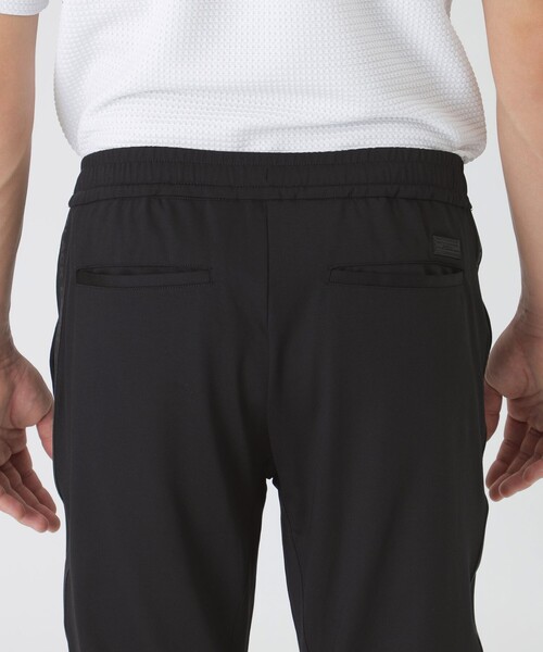 BLACK LABEL CRESTBRIDGE（ブラックレーベル・クレストブリッジ）の「【BLACK lab.】ハイゲージポンチトラックパンツ（その他パンツ・メンズ・ブラック・L/XL/S/M）」の2枚目の写真