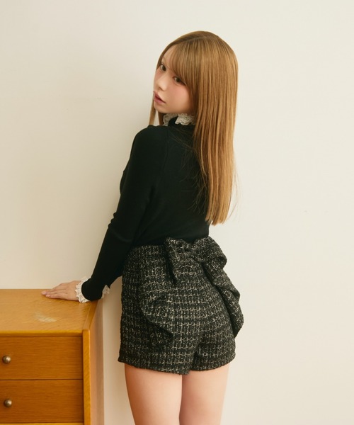 TITTY&CO.(ティティーアンドコー)の「フリルハイネックニット(ニット/セーター・レディース・ベージュ/グレー/ブラック/アイボリー・FREE)」の19枚目の写真