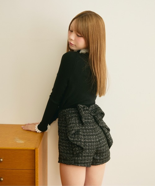 TITTY&CO.(ティティーアンドコー)の「フリルハイネックニット(ニット/セーター・レディース・ベージュ/グレー/ブラック/アイボリー・FREE)」の18枚目の写真