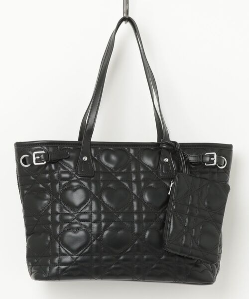 TITTY&CO.（ティティーアンドコー）の「ハートキルティングトートバッグ（トートバッグ・レディース・ブラック/ベージュ/アイボリー・FREE）」の16枚目の写真
