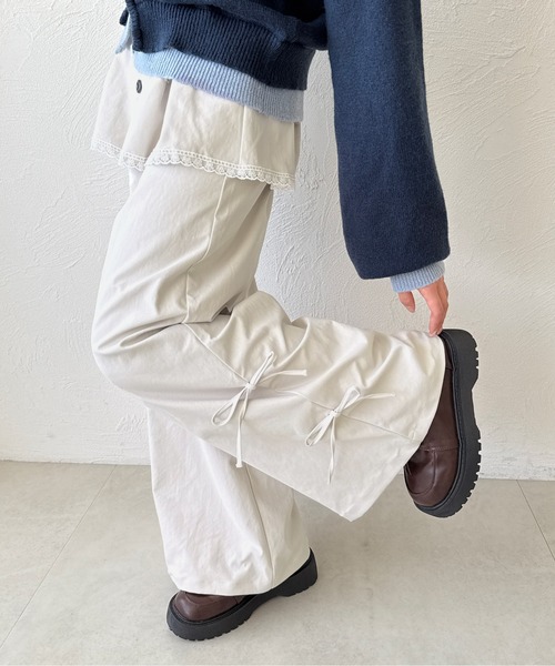 kutir（クティール）の「レースリボンレイヤードパンツ（その他パンツ・レディース・アイボリー/ブラック/チャコールグレー・SMALL/MEDIUM）」の2枚目の写真