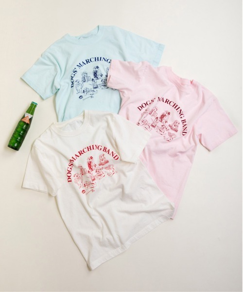 CHILD WOMAN（チャイルドウーマン）の「16/-空紡糸天竺 犬の鼓笛隊プリントTシャツ（Tシャツ/カットソー・レディース・ピンク/サックスブルー/ホワイト・FREE）」の2枚目の写真