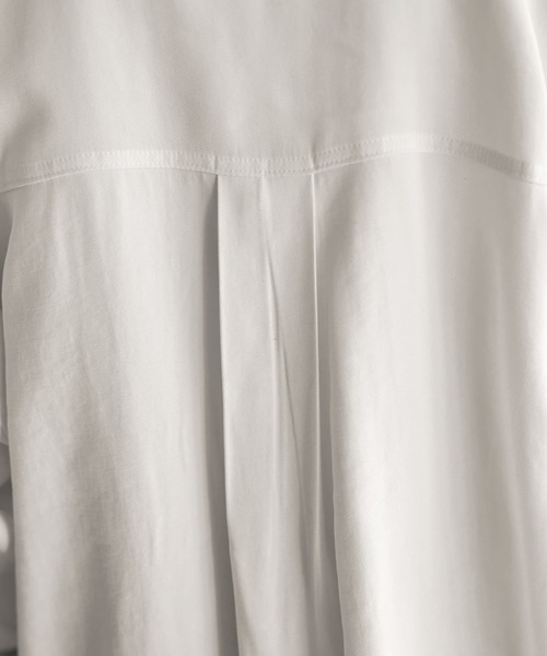 STYLE DELI（スタイルデリ）の「【LUXE】しっとり落ち感ニュアンスシャツ（シャツ/ブラウス・レディース・アイボリー・FREE）」の6枚目の写真