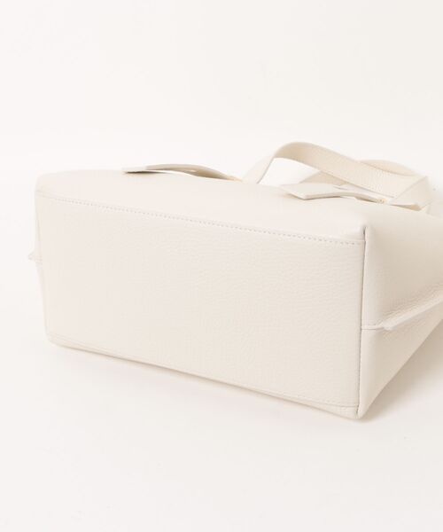 FURLA（フルラ）の「フルラ ジョベ (Furla Giove) トートバッグ M（トートバッグ・レディース・ブラック/サンドベージュ/オフホワイト・ONE SIZE）」の4枚目の写真