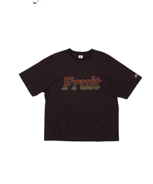 FRUIT OF THE LOOM(フルーツオブザルーム)の「19/-スラブ天竺Tシャツ3 / Fruit ロゴ プリント 半袖 Tシャツ / ヴィンテージ風(Tシャツ/カットソー・メンズ・ピンク/アイボリー/サックスブルー/チャコールグレー・L/M/S)」の2枚目の写真