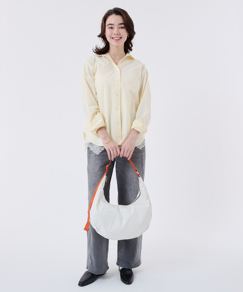 LeSportsac（レスポートサック）の「LG HAMMOCK ADJ BAG メレンゲ/マンダリンウェビング（ショルダーバッグ・レディース・ホワイト・FREE）」の3枚目の写真