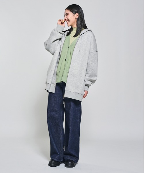 Right-on(ライトオン)の「【HONEYSUCKLE ROSE】ダンボールビッグパーカー (軽量 / 保温 / ミニマルシルエット)(パーカー・レディース・グレー/ブラック/キナリ・M/L/S)」の8枚目の写真