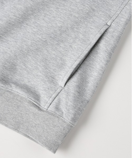 Right-on(ライトオン)の「【HONEYSUCKLE ROSE】ダンボールビッグパーカー (軽量 / 保温 / ミニマルシルエット)(パーカー・レディース・グレー/ブラック/キナリ・M/L/S)」の13枚目の写真