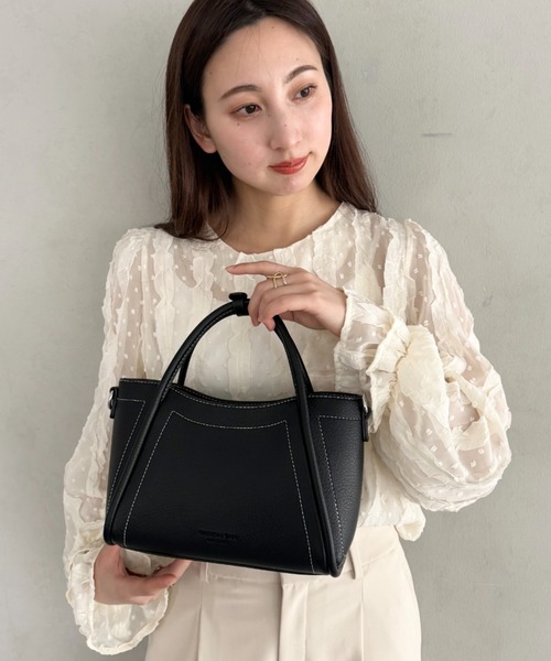 MYMOOD.(マイムード)の「2WAYステッチPUハンドバッグ/ショルダーバッグ(ショルダーバッグ・レディース・ブラック/アイボリー/ベージュ/ブラウン・FREE)」の1枚目の写真