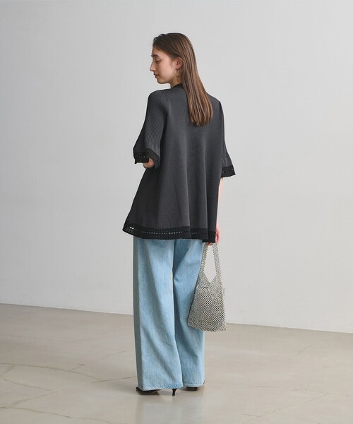 UNITED ARROWS(ユナイテッドアローズ)の「Vネック ニットチュニック(ニット/セーター・レディース・ブラック/ダークグレー/ネイビー・FREE)」の16枚目の写真