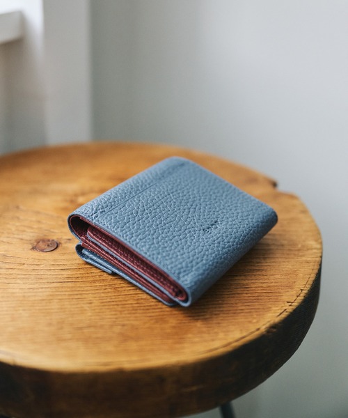 E'POR(エポール)の「【E'POR】JUDD Wallet Mini(三つ折りミニ財布)(財布・レディース・ワイン/サックスブルー/イエロー/ブラック/ベージュ系その他/ライトグレー・FREE)」の5枚目の写真