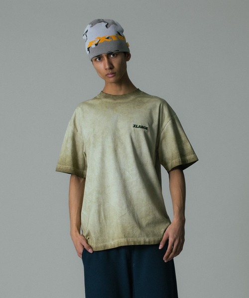 XLARGE(エクストララージ)の「STANDARD LOGO FADE S/S TEE(Tシャツ/カットソー・メンズ・オリーブ/パープル/ブラック・S/M/L/XL)」の5枚目の写真