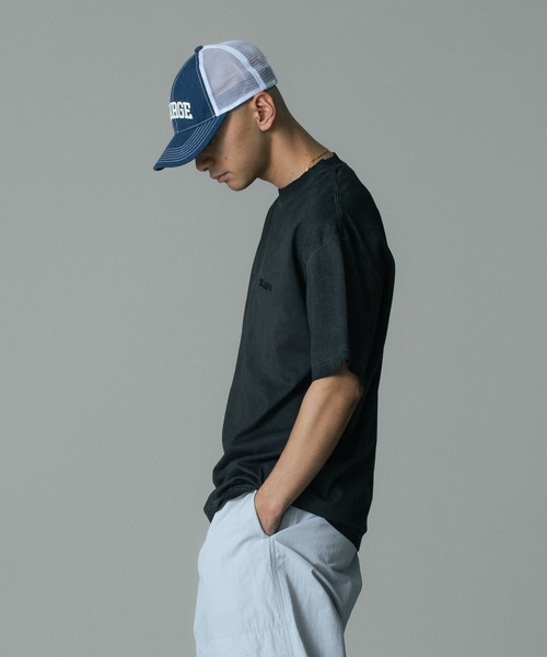 XLARGE(エクストララージ)の「STANDARD LOGO FADE S/S TEE(Tシャツ/カットソー・メンズ・オリーブ/パープル/ブラック・S/M/L/XL)」の7枚目の写真