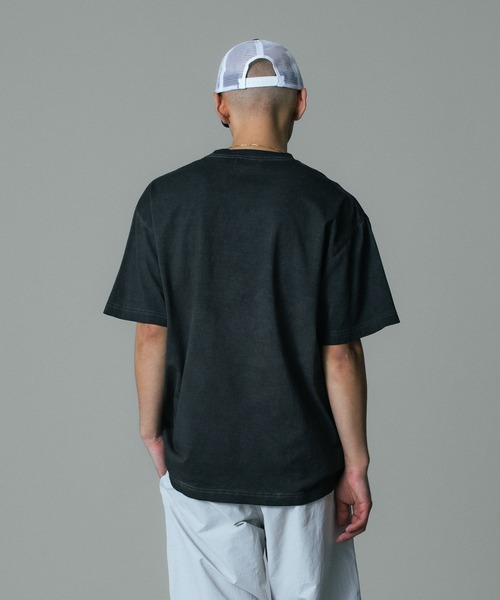 XLARGE(エクストララージ)の「STANDARD LOGO FADE S/S TEE(Tシャツ/カットソー・メンズ・オリーブ/パープル/ブラック・S/M/L/XL)」の8枚目の写真