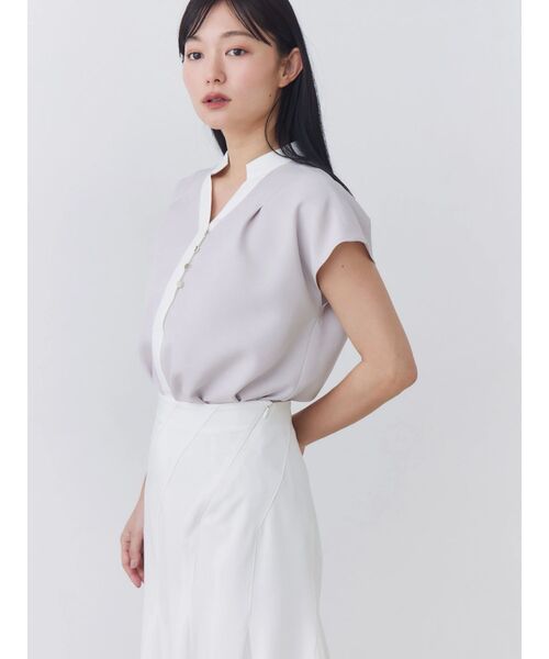 TONAL(トーナル)の「マルチセットバイカラースキッパーフレンチブラウス(シャツ/ブラウス・レディース・ネイビー/オフホワイト/ブラウン/ライトグレー・MEDIUM)」の8枚目の写真