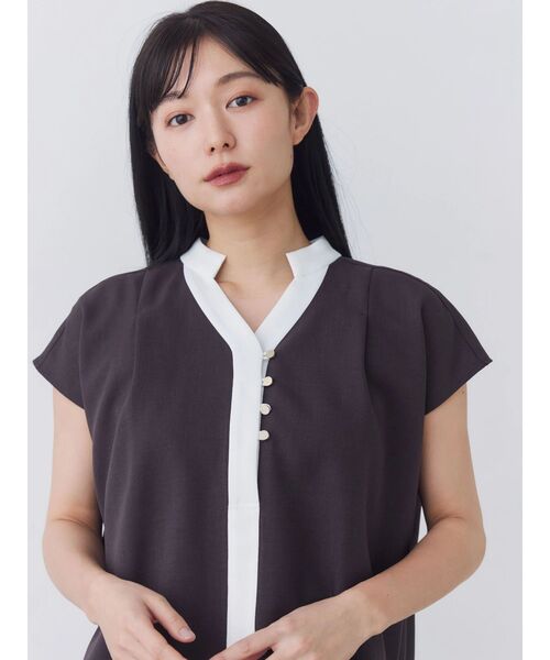 TONAL(トーナル)の「マルチセットバイカラースキッパーフレンチブラウス(シャツ/ブラウス・レディース・ネイビー/オフホワイト/ブラウン/ライトグレー・MEDIUM)」の5枚目の写真