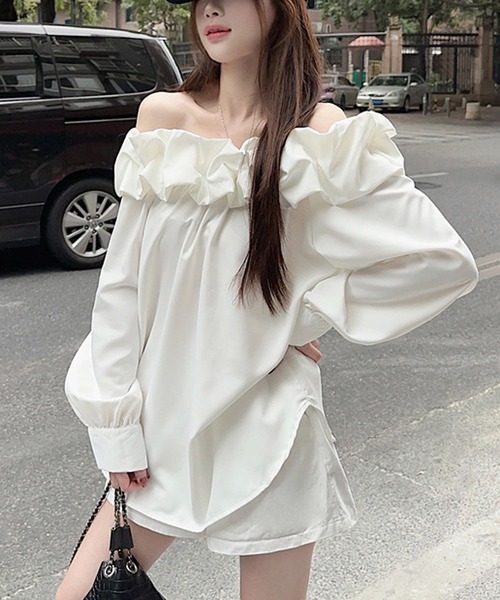 Nia（ニア）の「Nia(ニア)/フリルオフショルブラウス（シャツ/ブラウス・レディース・ホワイト・SMALL/LARGE/MEDIUM）」の5枚目の写真