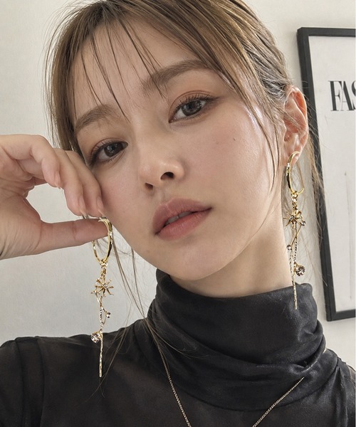 NOLITA LABORATORY(ノリータラボラトリー)の「【 NOLITA / ノリータ 】星モチーフ 揺れる イヤリング(イヤリング・レディース・ゴールド・FREE)」の5枚目の写真
