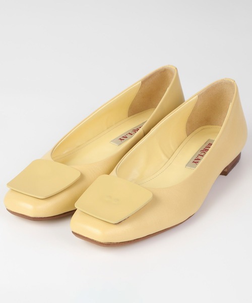 BARCLAY(バークレー)の「BARCLAY(バークレー)バックルローヒールパンプス(パンプス・レディース・イエロー/ライトベージュ/グリーン・23cm/23.5cm/24cm/22.5cm/24.5cm)」の1枚目の写真