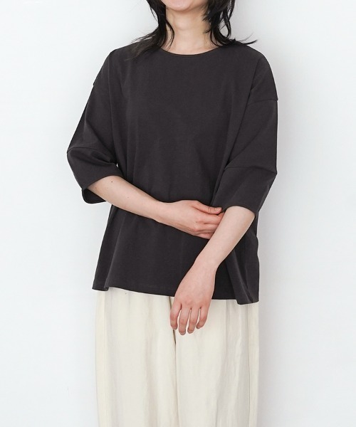 オオカミとフクロウ(オオカミとフクロウ)の「オオカミと白い雲のスワロー(Tシャツ/カットソー・レディース・グレー/スミクロ/ホワイト/ブルー・FREE)」の3枚目の写真
