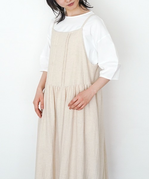 オオカミとフクロウ(オオカミとフクロウ)の「オオカミと白い雲のスワロー(Tシャツ/カットソー・レディース・グレー/スミクロ/ホワイト/ブルー・FREE)」の17枚目の写真